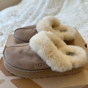 UGG Disquette Platform Slippers Sand Size: 9 NWOT